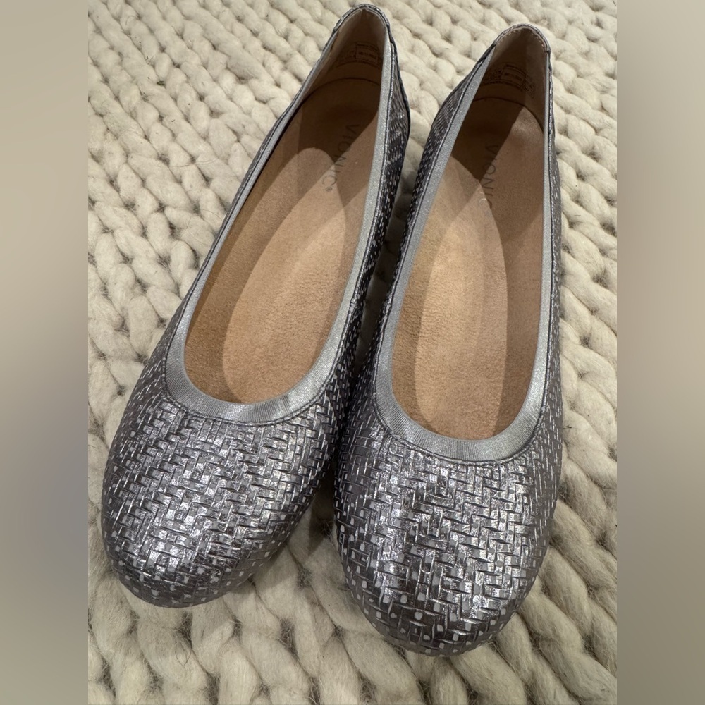 Vionic Metallic Woven Flats - Picture 2 of 7